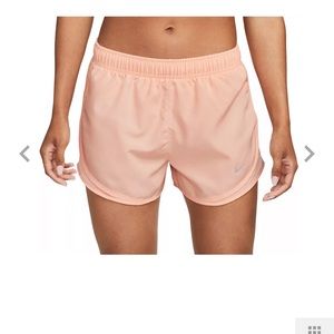 Nike Womens Tempo Workout Shorts